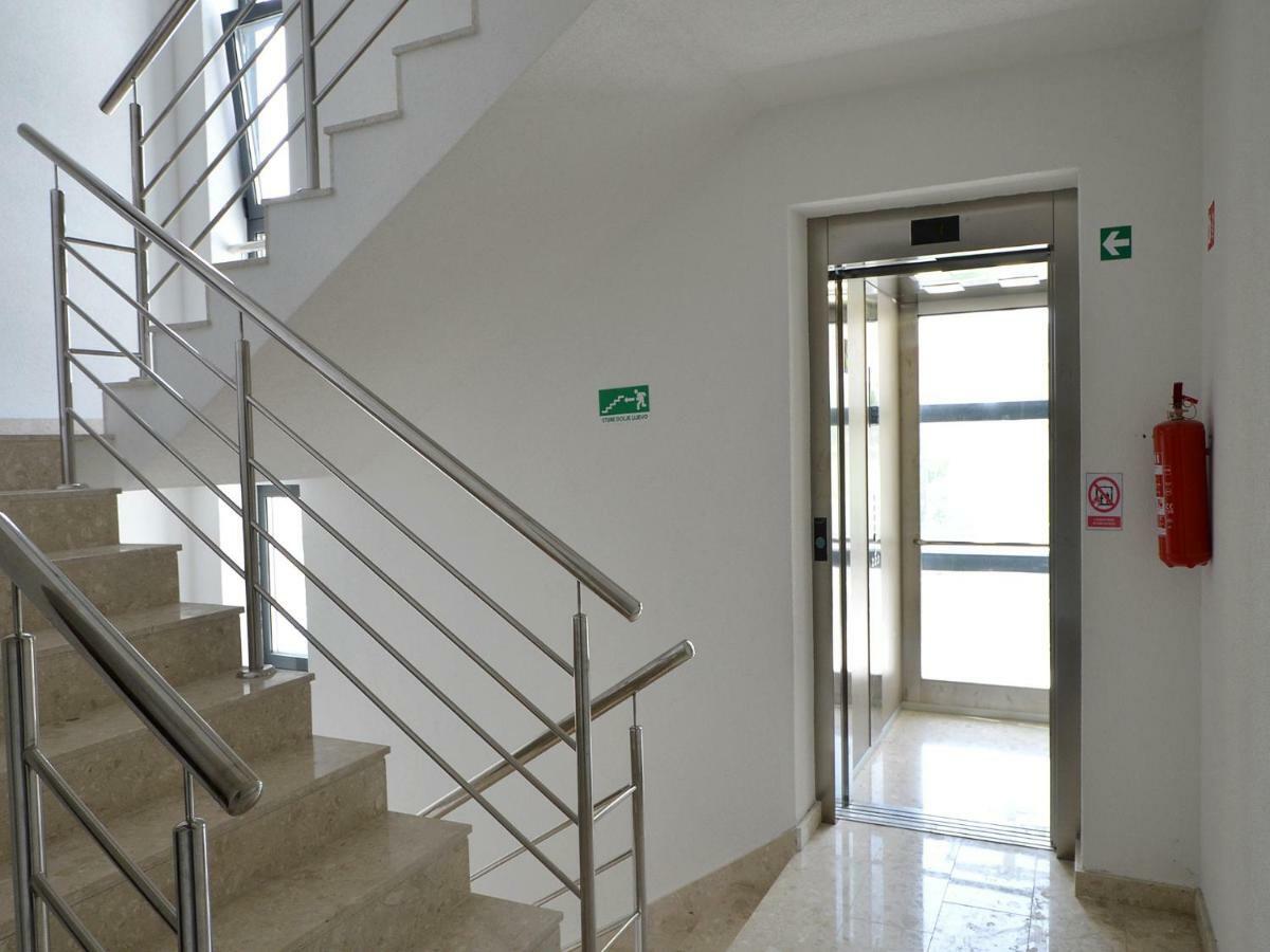 Sunshine Apartment Трогир Екстериор снимка