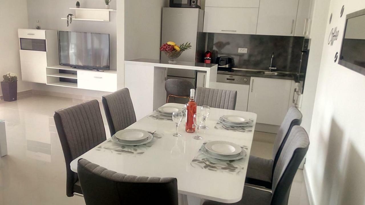 Sunshine Apartment Трогир Екстериор снимка