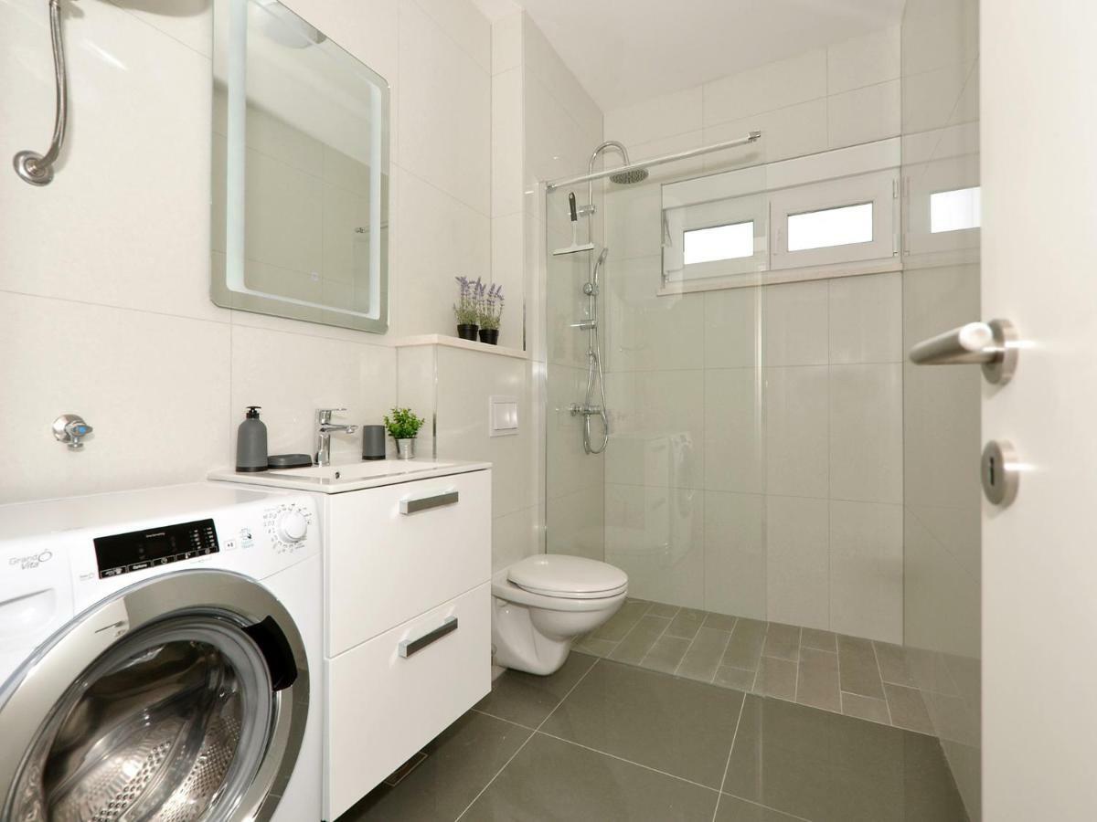 Sunshine Apartment Трогир Екстериор снимка