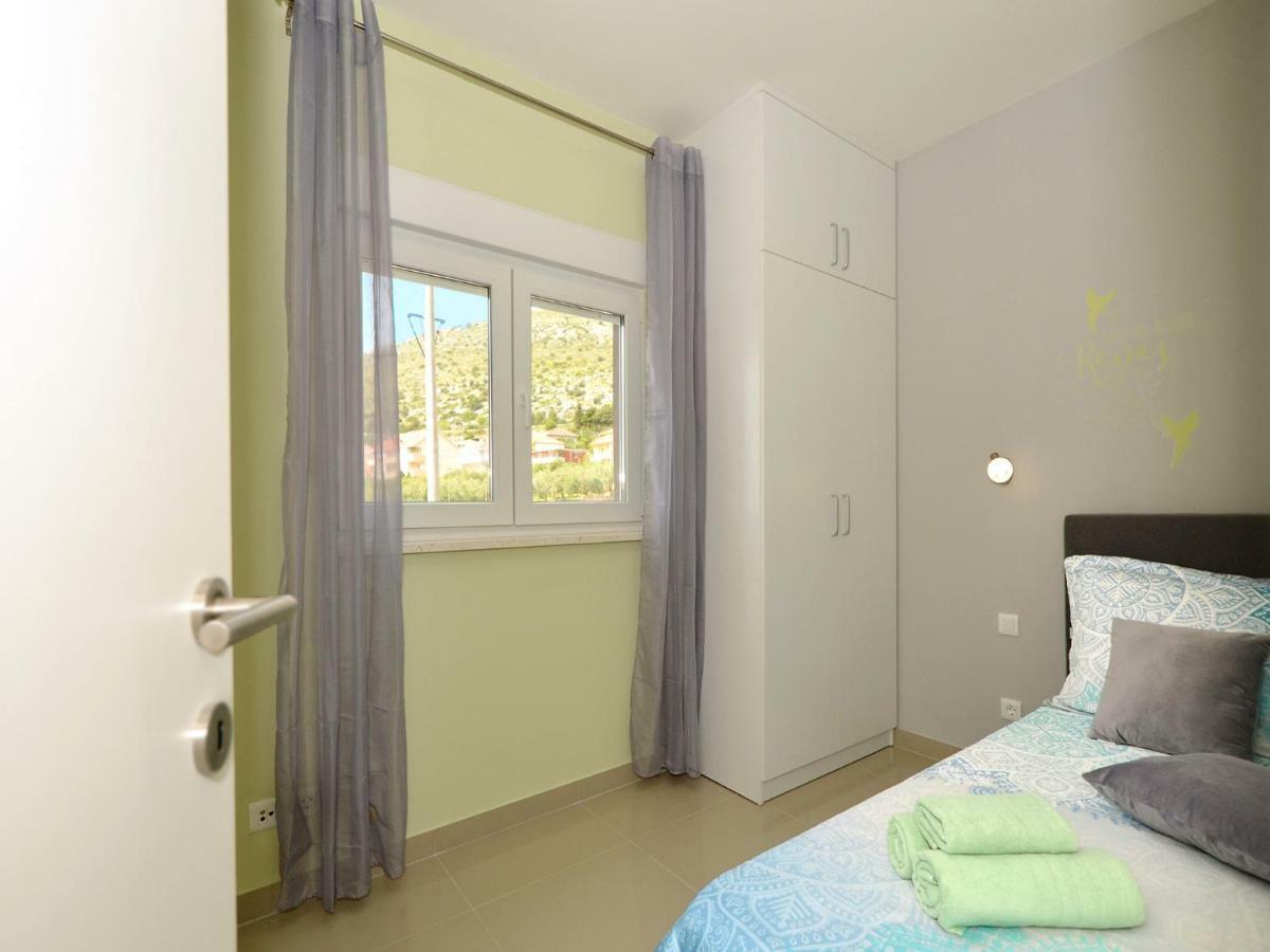 Sunshine Apartment Трогир Екстериор снимка