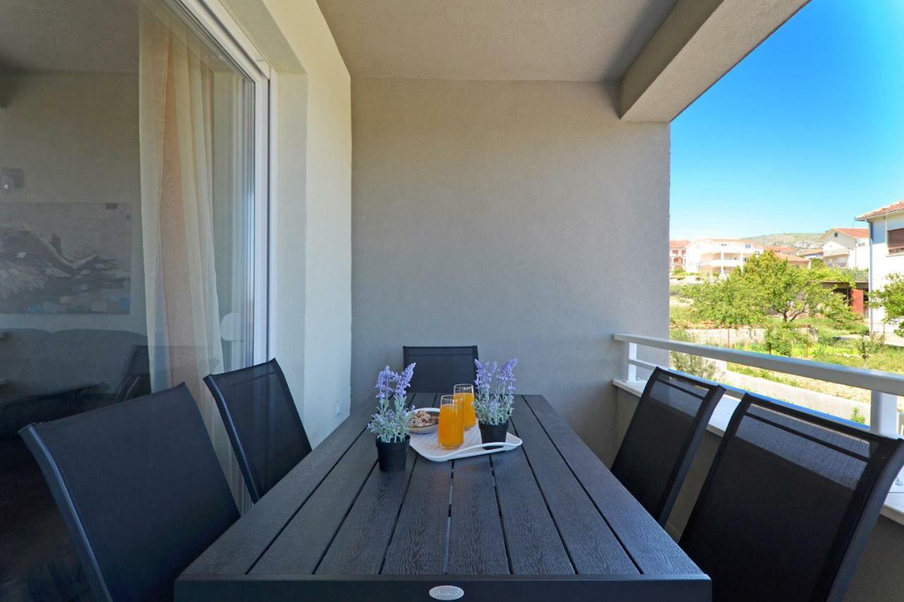 Sunshine Apartment Трогир Екстериор снимка