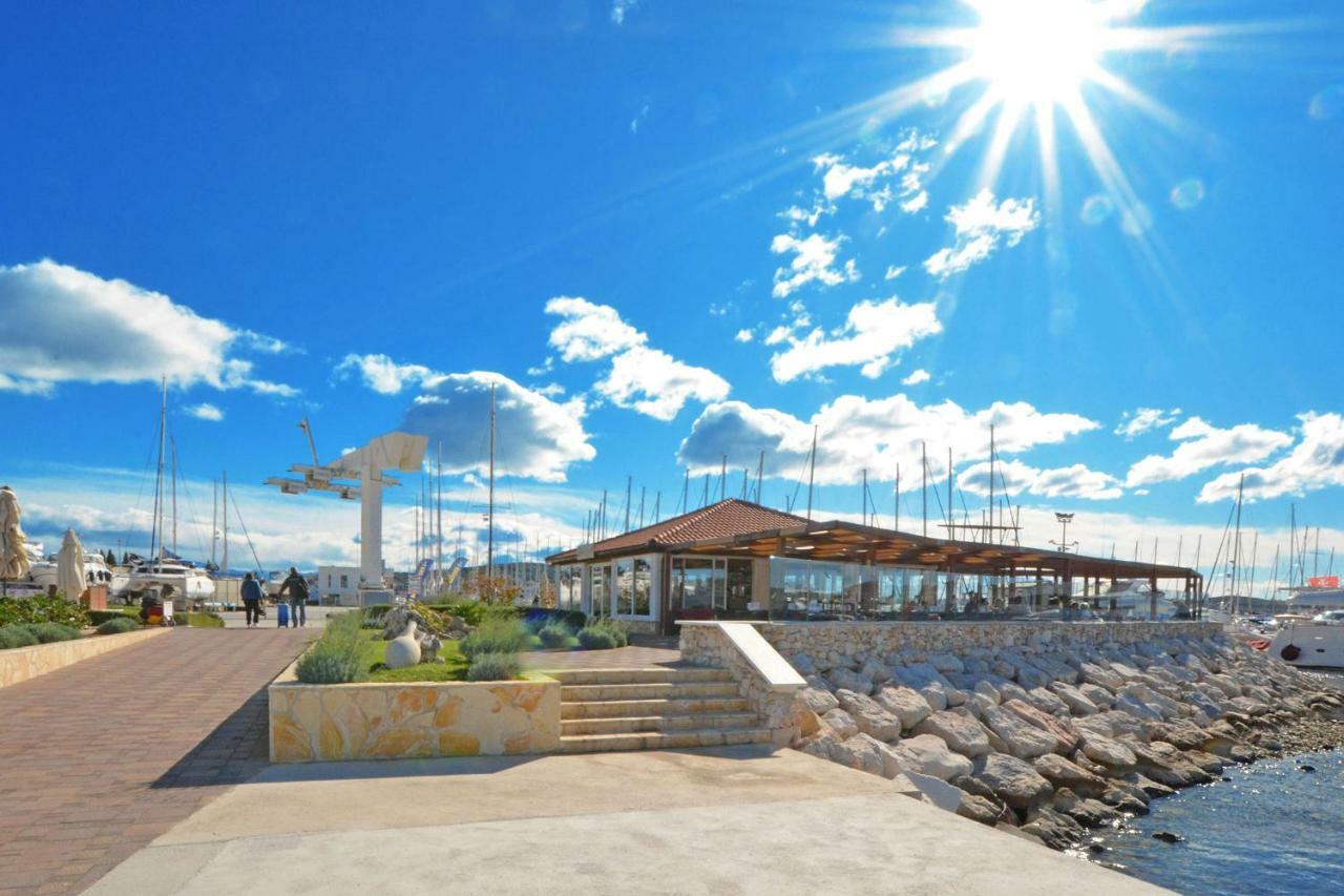 Sunshine Apartment Трогир Екстериор снимка
